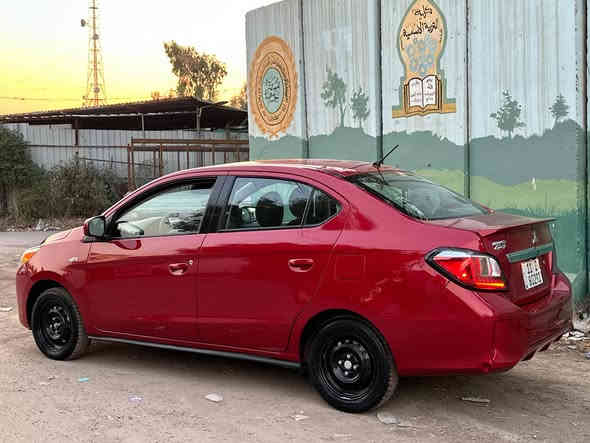 السلام عليكم 
مسوبيشي  ميراج G4
السعر 100 $ ورقه بشدة و بيها مجال بسيط
الموديل 2023
ماشية17 الف كيلو 
 شاشه وسطيه تحكمات استيرن
كامره خلفيه بكلايتات LEDرادار ومكابح تلقائيه
نضام ايكو + تحديد مسار مانع تزحلق + مثبت سره
دعاميات امامي خلفي شكل الرياضي 
المحرك3 سلندر اقتصادي 
مكينة كير كفاله حداديه  كفاله 
السياره ورد امريكي الحادث 
صبغ بنيد وجاملغات اماميه 
السيارات جاهزه بدون اي نقص مكانهن بغداد الكريعات   
رقم التليفون ***********
