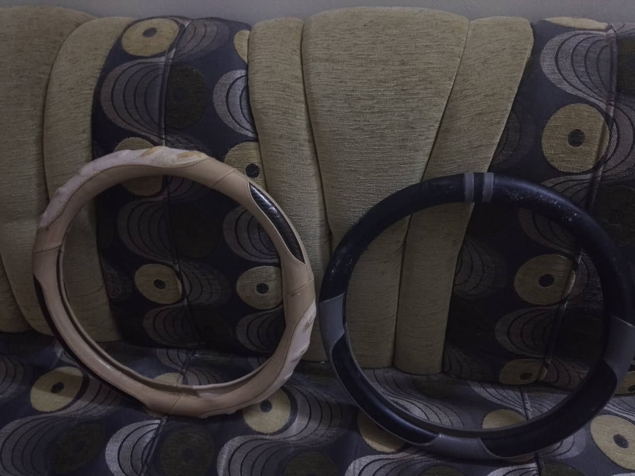 كبات سي كي للبيع السعر 3 الاف دينار 
تكاوات يرهمون اي سيارة السعر 10
ستيرنات الواحد ب 2  الاف دينار يرهمون على كل سيارات


**إذا كنت صاحب هذا الإعلان وتريد حذفه لأي سبب، رجاءا أرسل رسالة إلى الدعم الفني**