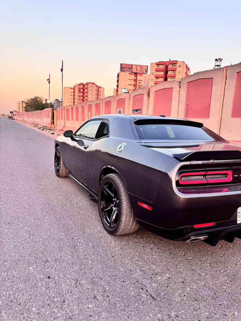 دوج جالنجر 2023 للبيع last call الاصدار الاخير SXT لون رمادي شذره بتغير ماشيه 43 الف محرك 6 سلندر 3.6cc السياره بيه صبغ بنيد بدون دواخل صور حادث بل منشور السياره بصمه تشغيل و ابواب دخول ذكي شاشه لمس ام الاعدادات الاصليه كامره خلفيه كشن السايق كهرباء تحكم ستيرن لد امامي لايت زنون ويل كب عنكبوت بيانو بلاك بكلايت لد تبريد منفصل شاشه و قطعتين تبريد امامي خلفي مكان السياره بغداد الجديده السعر 193  و هذا رقمي لليحب يتصل***********
