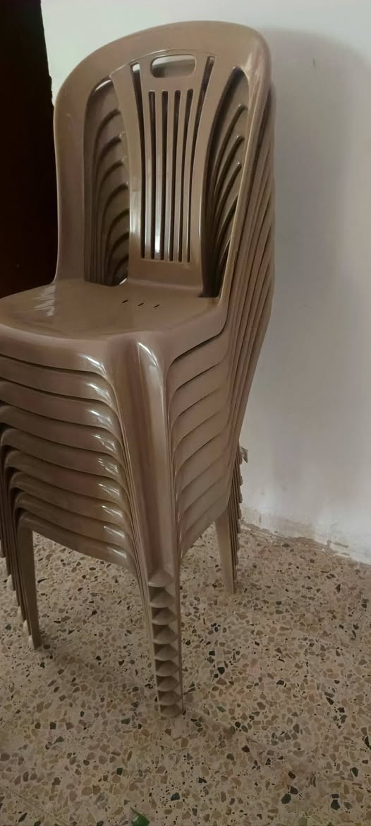 سعر الميز ١٨ الف
سعر الكرسي ٤٠٠٠
سعر المرآة ١٥ الف


**إذا كنت صاحب هذا الإعلان وتريد حذفه لأي سبب، رجاءا أرسل رسالة إلى الدعم الفني**