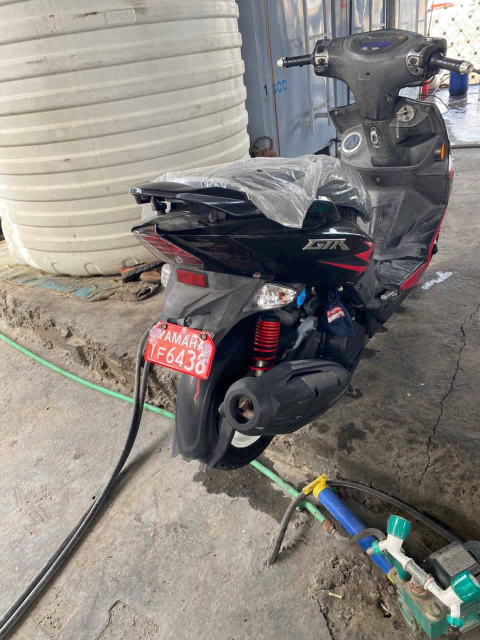 سلام عليكم دراجة جيتي ار بعده بحالة الوكالة مكفوله كفاله عامه شلعه ومعدل شك الكاع  كفرات بلاديه ختم واحد مكاني بغداد مدينة الصدر ***********السعر مليون 150وبيه مجال
