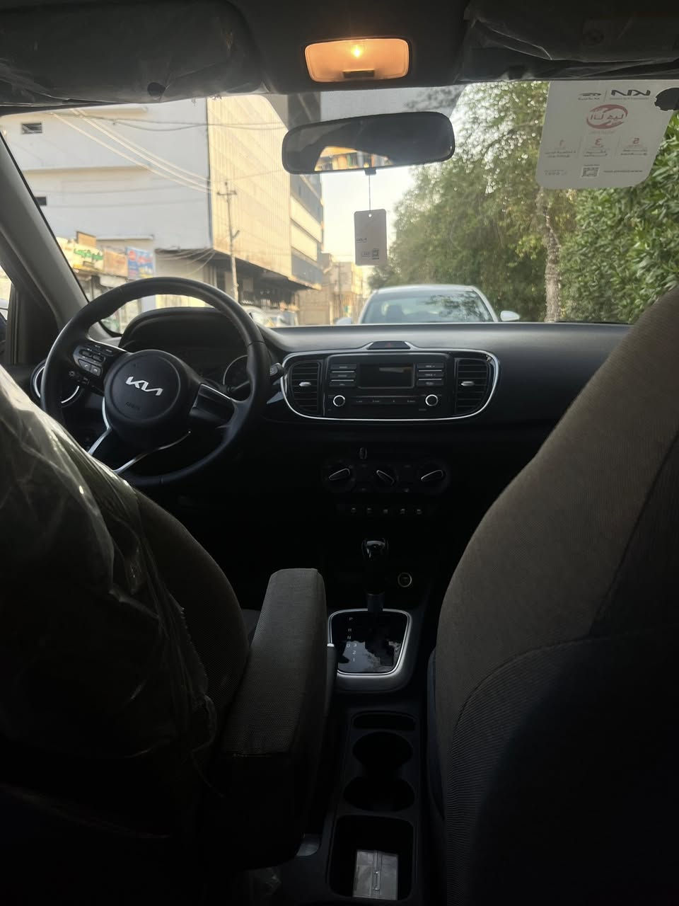 السلام عليكم بيجاس 2025 ماشية 4000 جديدة جداً على وضع الشركة تبريد ثلج بدون دوانز بدون رقم تترقم تريد بغداد تريد محافظات سعرها 100 للاستفسار *********** مكاني نجف
