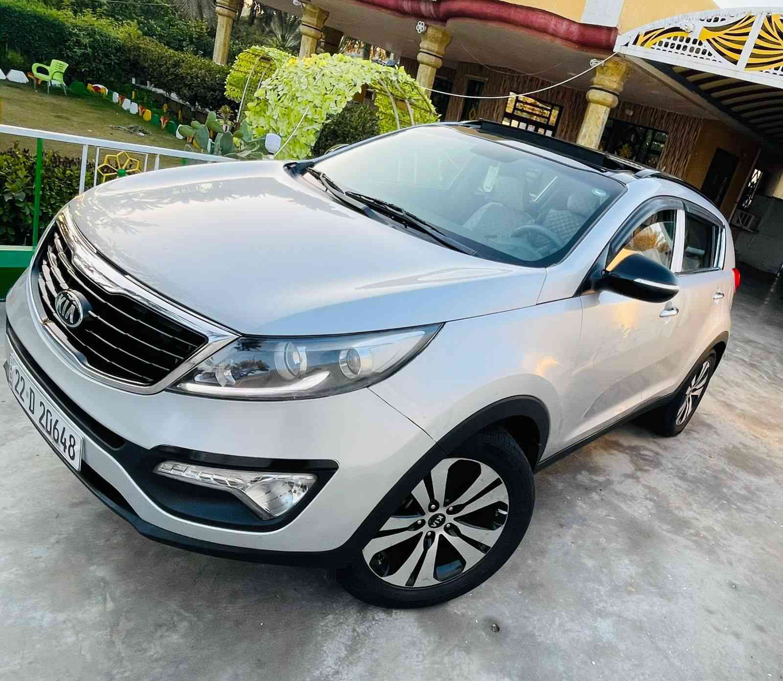 سبورتج 12 خليجي رقم أربيل
مكينة 2000 بيها صبغ بالبنيد وربع من الجاملغ الأيمن اثر جراد بدون ضربة 
جاهزة من كلشي 
 بالكوت 
السعر ١٣٥ وبيها مجال ، مراوس بجارجر شماليه .


**إذا كنت صاحب هذا الإعلان وتريد حذفه لأي سبب، رجاءا أرسل رسالة إلى الدعم الفني**