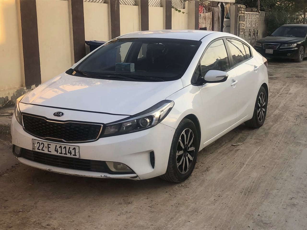 السلام عليكم
سيراتو ٢٠١٧ خليجي مكينة ١.٦ رقم اربيل مميز الا شوية  ب اسمي تحويل مباشر مواصفات معروفة السعر ١٣٠ و بيها مجال 
العنوان واسط الحفرية 
***********
