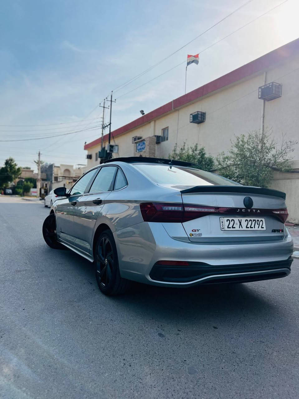 سلام عليكم جيتا  موديل 25 اربيل بسمي حادث بنيد راديترات بدون دواخل  شاد بجم 24 شاده السياره فول مواصفات الحادث موضح بل صور محرك الف 500 ماشيه 22 مكان السياره بغداد الحريه غير متواجد علا الفيس *********** السعر 180
