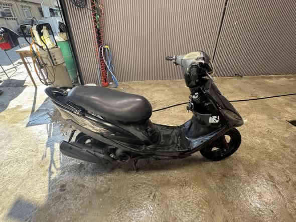 سلام عليكم عدله بلاديه ممفتوحه مابيهه أي نقص بيهه بس سلف بلادي كهربائياتهه كله شغاله سلف وهندر مكاني اعظميه ممتواجد خاص ‭٠٧٧٧ ١٩٠ ٨١٩٢‬
