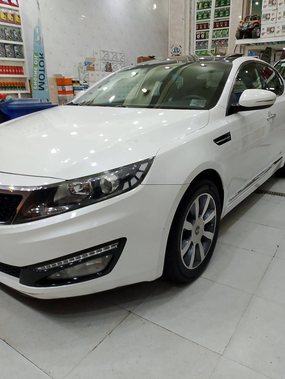 سلام عليكم شباب كيه وابتمه موديل ١٣ شركه عامه محرك ٢٤٠٠ تبريد سقف جام سياره ماشيه ١٠٠ اي استفسار اتصال *********** مكان السياره حي الحسين القديم كتلوك مثلث كوله موجود شركه
