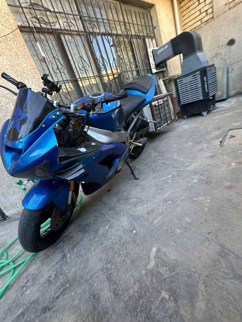 السلام عليكم كاوسكي 636 2004 أوراق كامله حته كمرك مدفوع الدراجه بلاديه بس ستيرن مال لعب اول كصه السعر 23 وبيها مجال *********** مكان بغداد حي الإعلام تقاطع درويش
