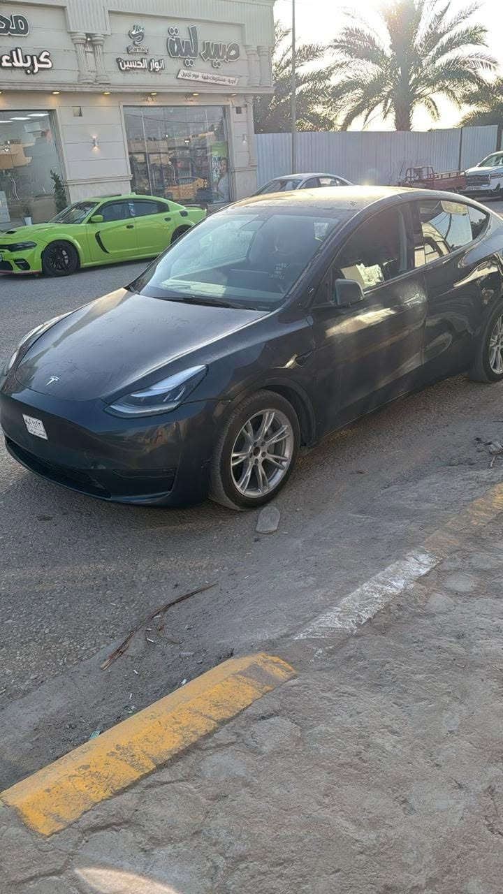 تسلا موديل y مرقم بغداد 
بدون بطاريه بدون بطاريه
السعر 90 ورقة
يحتاج بس بطاريه الهى 
دبل ماطور حادث مبدل بنيد وجاملغ يسار امامي سياره جهازه بس دخل ماء للبطاريه ووكف بلوك بيها تريد هيى وبطاريتها تصلح بلوكها تريد تبدل بطاريه
كربلاء طوريج 
***********
