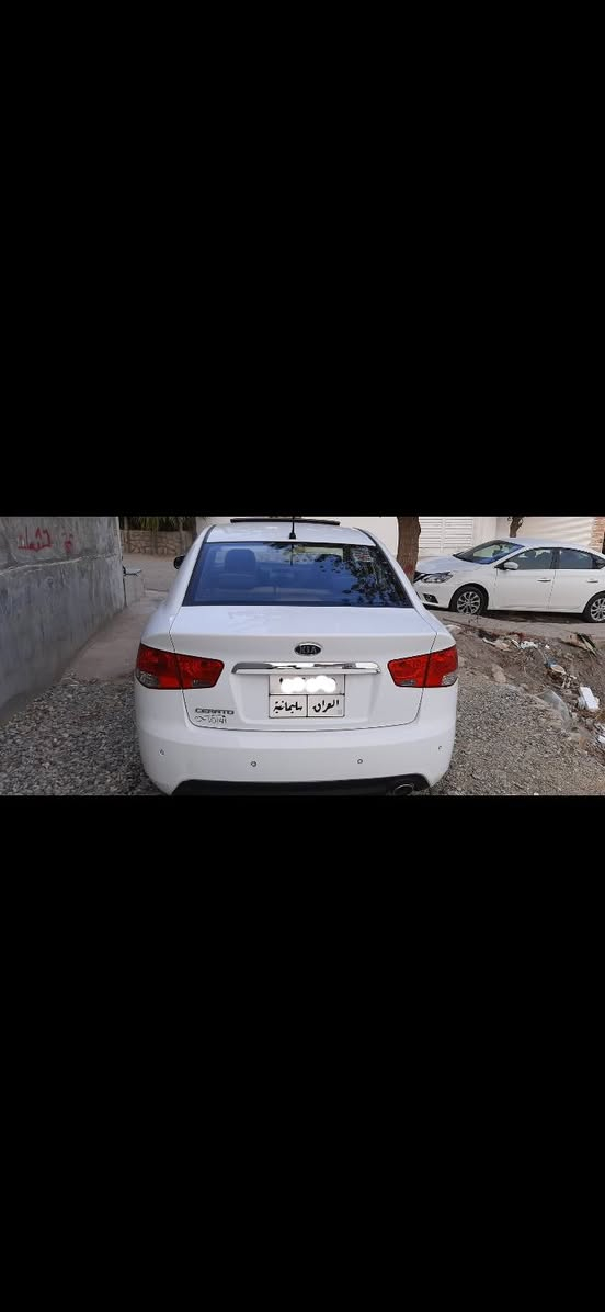 بسم الله الرحمن الرحيم 
كيا سيراتو خليجي موديل ٢٠١٣ سيارة استلام شركة البخيت خليجي سيارة فول فول مواصفات ماعدا بصمة باقي كلشي مواصفات سيارة حجم محرك ١٦ دوش مرغوب  كير ٦ نمرة كير محرك برغي مامفتوح تنقيص تبخير صوت دخان صرف بشرت فحص سيارة عداد ٢٨٨ الف ماشي حقيقي 
محرك مبدل البيلادي بلكارتون نفص شركة كير محرك كفالة عامة تنقيص تبخير دخان صوت بشرت فحص سيارة تبريد ثلج سيارة دعامي لدعامي كلين تايتل بدون صبغ صونر منشور بس بيها ملاحظات تكحيل بارد بس بدون صبغ بدون ضربة بدون حادث بس صندوق ضربة حجرات شوية معقوج بسيط سيارة حيل حلوة سيارة مواصفات حلوة 
سيارة كهربائي كل اشتغل صدر امامي وخلفي شوية تعبان تايرات ثنين جديد منظومة سيارة سيرفس عام سنوية ماساقط بعد حتى ثنين شهر جديد تحويل وكالة مباشر سيارة حلوة 
مواصفات سيارة 
كير اوتوماتيك كير ٦ نمرة كير عادي كير ستيرن فتحة تحكمات ستيرن تبريد لمس داخل اسود اربع ويل كبير صالنصا كبير اربع جامات كهربائي مراي خارج كهرباء مراي اشارة مراي شفت سويج كونترول البيلادي صندوق كونترول فتح دكمة قفل اربع باب دكمة قفل اربع جامات كلوب شمسي حاسة بلاجکتۆر بلوتوز اربع يدة نيكل 
مواصفات فول ماعدا بصمة باقي كلشي مواصفات 
عنوان سيارة سليمانية داخل سليمانية بداية سليمانية سعر ١٠٥ قفل قفل بدون معاملة رجاءا بي معاملة مااتصل
*********** 
*********** واتساب موجود 
ملاحظة 
رجاءا بس بيع بدون مراوس بدون اقصاد السليمانية, العراق

