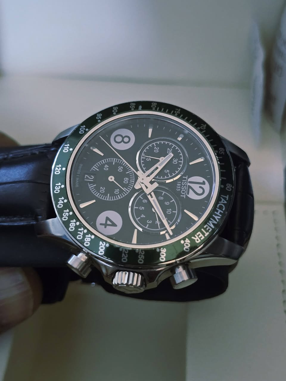 تيسوت
سويسري اصلي بطارية 
كونوكراف ستوب وتش سناتر شغاله 
جام زفير 
سير جلد مستبدل 
نظيفه جدا 
قطر ٤٣
١٤٠ دولار 
المكان اربيل 
يوجد توصيل 
Samer Akeel AlJboory 

https://www.tiktok.com/@samerakeelwatch?_r=1&_t=ZS-92XzzfzgLln


**إذا كنت صاحب هذا الإعلان وتريد حذفه لأي سبب، رجاءا أرسل رسالة إلى الدعم الفني**