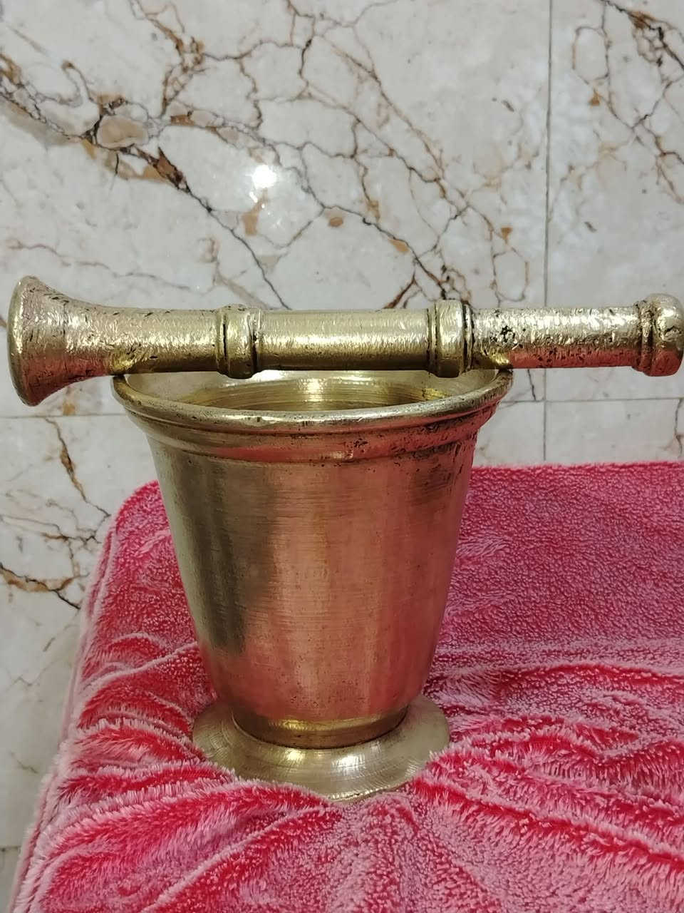 سلام عليكم هاون قديم وزن ثقيل ارتفاع ١٨ وليده ١٩ السعر ١٢٠ الف متواجد على مازنجر


**إذا كنت صاحب هذا الإعلان وتريد حذفه لأي سبب، رجاءا أرسل رسالة إلى الدعم الفني**