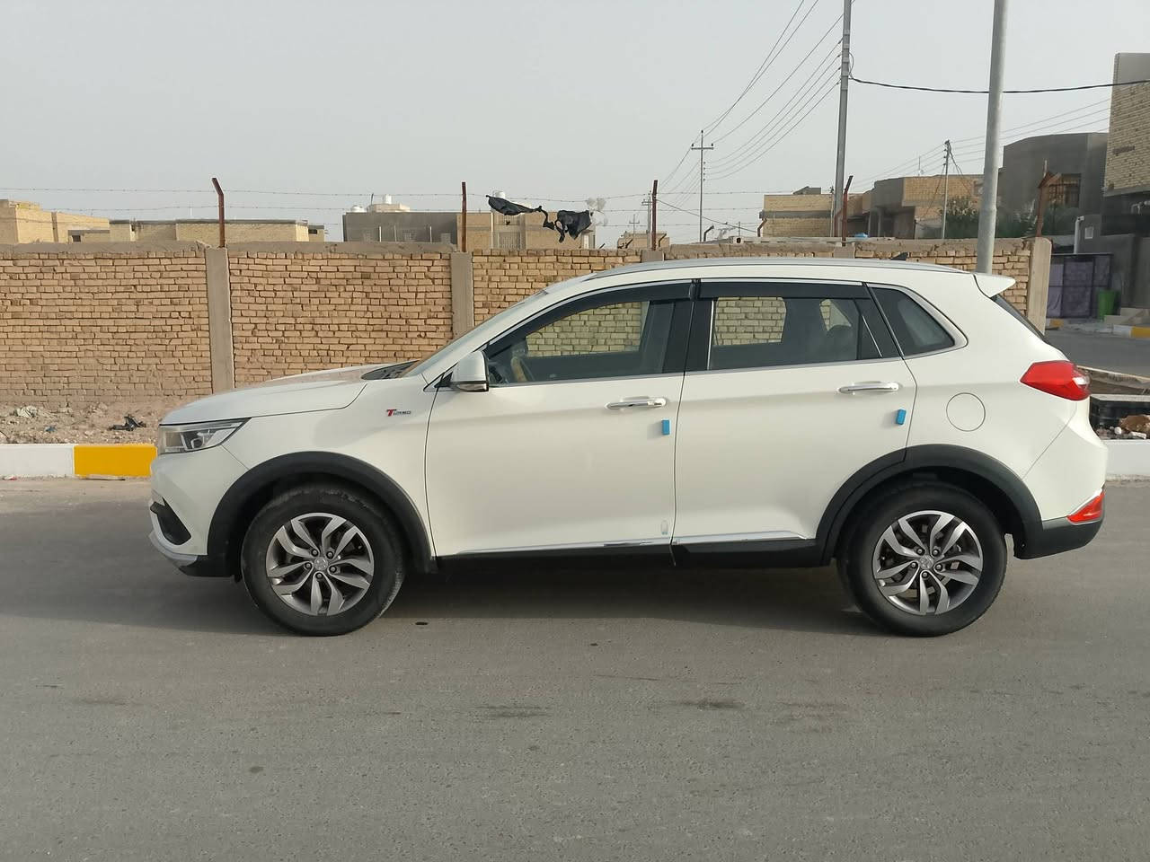 السلام عليكم
السعر (((((((105))))))
لبيع بايك X65
ماشيه58الف فقط
السيارة مكفوله كفالة عامة لاصبغ ولا بارد ولا تبديل 
السيارة فول موصفات كشن كهرباء بنوراما حساس كامرة بصمه تشغيل كشنات جلد مكاني ناصريه مركز ***********
