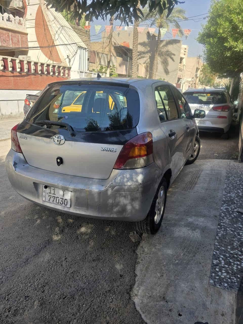 وارد خليجي
ماشيه 200 الف كيلو
بيها ٣ قطع صبغ
بطاريه جديده
بيبان ٢ عكس السايق
وجاملغ خلفي نفس الجهه
بدون لا لغد ولا شاصي
كير اوتوماتيك 
شاشه
رقم بغداد باسمي
سنويه ٢٠٣١
هزه جديده
دعاميه اماميه مكسوره
جبتلها دعاميه جديده بعدها ممشدوده
مكان السياره بغداد المشتل 
السعر 63 وبيها مجال بسيط
للاستفسار 
***********
***********
