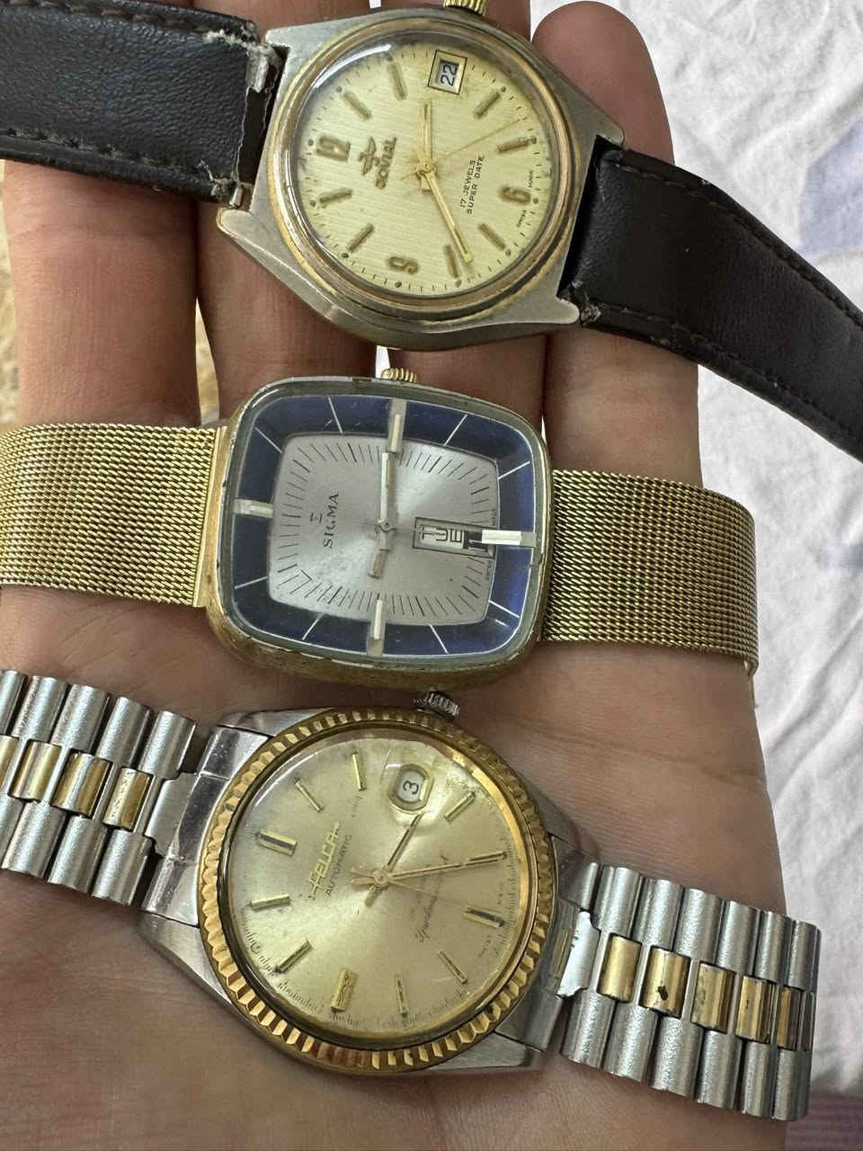 مجموعة ساعات للبيع
چوفيال تكويك 
فلكا توماتيك 
سكما توماتيك 
شغالين مضبوطين 
السعر 210 الف
يوجد توصيل لجميع المحافظات 
***********
