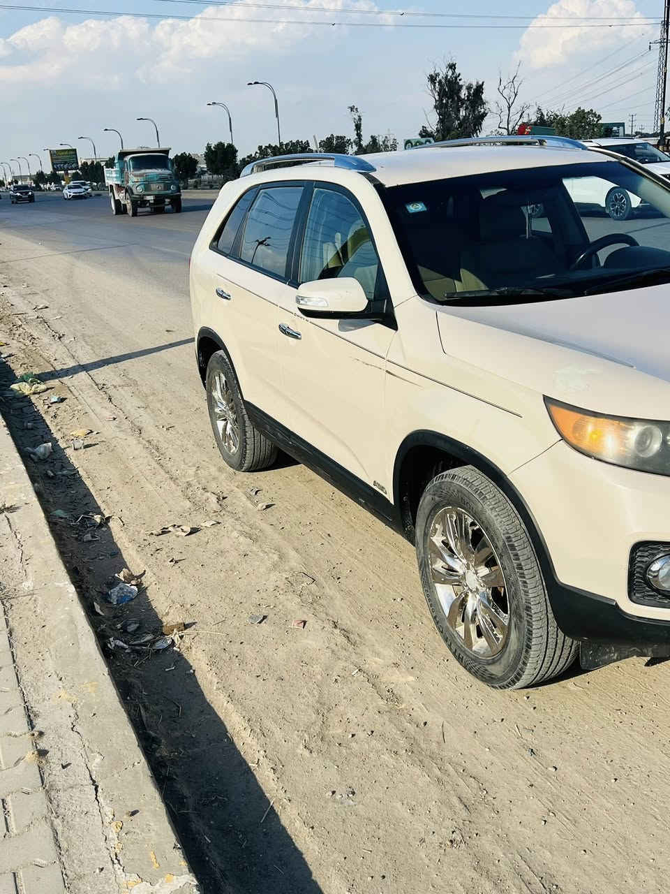 سلام عليكم ورحمة الله وبركاته

سورنتو 2014 مكينة ستة سلندر بنزين     ادوات

كصه جنطه 

تخم تاير
‏رقم كامل السيارة

فول مواصفات 

مكان بابل 

السعر خاص اني خادم***********
