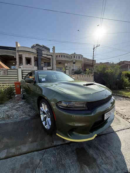 للبيع جارجر جي تي خليجي لون مميز زيتوني
للبيع او مراوس 
•الموديل2020 
•المحرك3600
•ماشيه51 
📍رقم بغداد الجديد  سنويه وهزه كله. جديد
📍بسمي تحويل مباشر 
‏📍مكفوله من صبغ بيها مكانين بارد صغارر كلشش  وسونار موجود.  ويا الصور

موضح لسوناررر
المواصفات 
* حساسات خلفية . 
*  مع مانع تصادم.
* شاشه كبيرة مع نظام ملاحة نفكيشن GPS .
* سستم صوت الپاين 
* ويل قياس 20 انج . 
* مصابيح امامية زنون . 
* كشافات الضباب زنون . 
* مقاعد رياضية 
* مقاعد أمامية كهربائية عدد 2 . 
* مقاعد أمامية تدفئة . 
* تشغيل عن بعد . 
* تدفئة ستيرن . 
* محدد سرعة . 
* تلفون بلوتوث . 
* كاميرا خلفية . 
*اوبشنات SRT
* مرايا متحسسة للاضاءة العالية .
* كير شفتر بالستيرن . 
* دخول ذكي (بصمة) 
وبعد احلى من صور 
بعدها ستوك حجراتها بلادية  
سيارة كلش جديده 
 ⏳مكانها بغداد حي جهاد 
  السعر. 270$$ ورقه بيها مجال كلش بسيط
الاستفسار اتصال ع رقم 
***********
