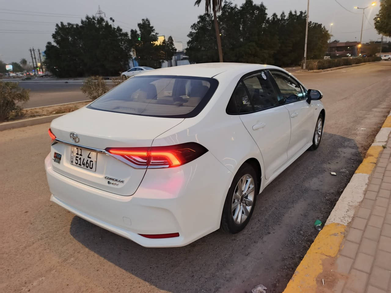 تويوتا كورلا
شكل  خليجي موديل 2025 اخت الزيرو
✅مكفوله من الضربه والصبغ والبارد

  مواصفات

✅بصمة عدد 2 

✅جلد 

✅رادارات

✅لايت زينون

✅بك لايت لد

✅فتحة

✅شاشه تعمل ابل كار بلي 

✅ لد خلفي + لد امي 

✅كراسي جلد

✅تبريد شاشة

✅قطعتين تبريد

✅سايد بريك كهرباء

✅اوتو هولد

✅مانع نزلاق

✅دشبول دجتال
اخوان سياره جديده بمعنا الكلمه ماشيه 10 الف بسمي رقم بغداد 

سعر السيارة : 157
للأسفسار : ***********
مكاني بغداد
