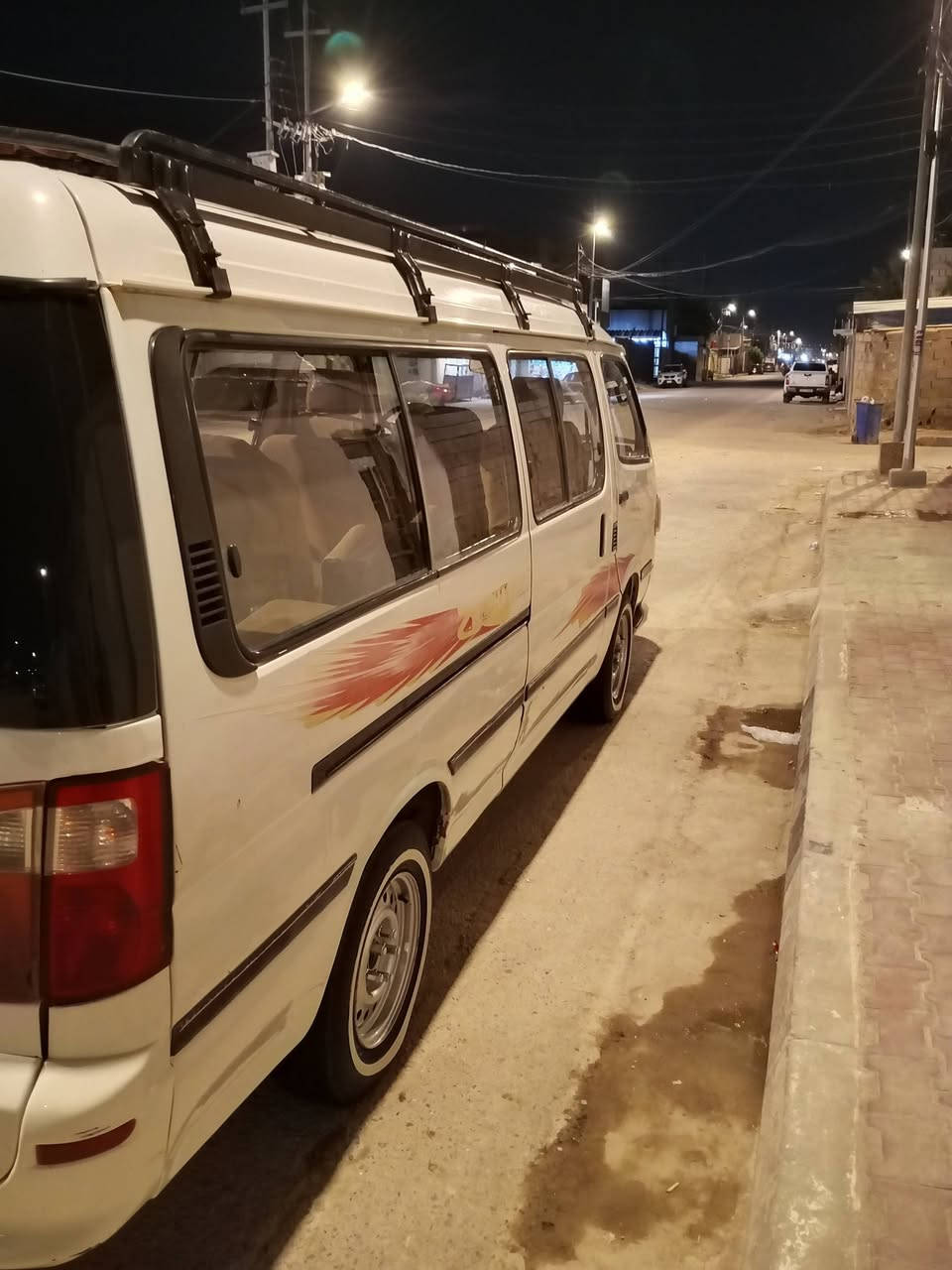 السلام عليكم سياره فتون موصليه موديل 15 حلوه (نضيفه كير مكينه اكسند كفاله) والبدي شوف العين المكان البصرة العقل ***********
