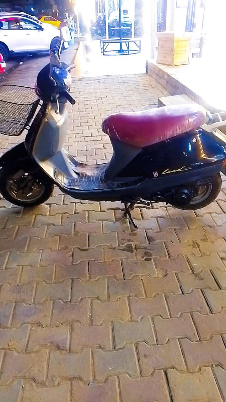 سلام عليكم ورحمه الله وبركاته ماطور هوندا للبيع شرط الفحص مابيه اي عيب نضافه كدام العين السعر 400 الف وبي مجال للطيبين مكاني كركوك الرقم *********** رجاء الي مو شراي لا يخابر
