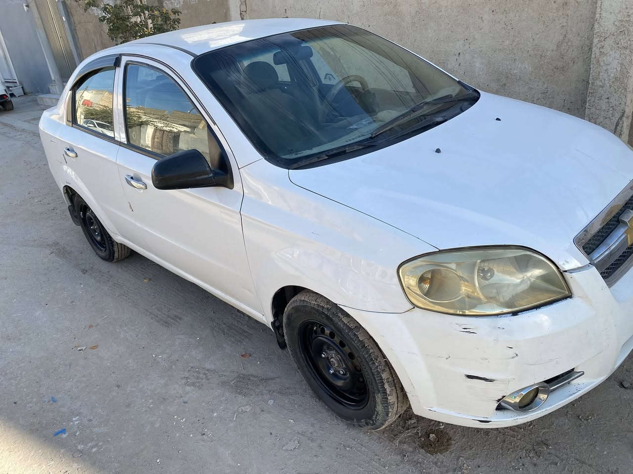 افيو موديل ٢٠٠٩گير عادي رقم سليمانية مثل ماموضح 
بيها قطعتين جاملغ خلف السائق والباب بدون دواخل وبيها تلحيضات وشخوط خفيفة 
حداديه جديدة وتخم تاير نظيف ٩٠٪؜ تدفئه تبريد بحالة ممتازه جداً
وكاله مضمونه تريد مداور بأسم كردي
السعر ٦٠ وبيها مجال

للأستفسار: ***********
