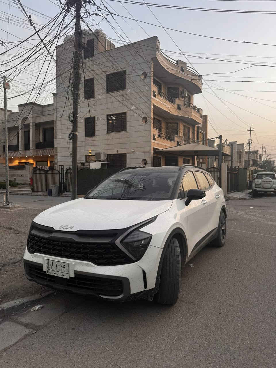 السلام عليكم  خليجي خليجي 
موديل 2022
للبيع سبورتج هايبرد بانزين 
السياره فول واحد على واحد 
بانورما قطعتين
كراسي إماميه كهرباء 
كير ماوس 
حساسات ماميه خلفيه 
رادرات
السياره فول شكو موصفات ابالك موجوده بيه
السياره ماشيه 17 جديده كلش 
مكفوله كفاله عامه من الصبغ والبارد والتبديل 
مراوس سياره اصغر عادي 
رقم بغداد أنطيك هاذ الرقم المميز مو وياه أنطيك رقم غيره 
مكان السياره بغداد البلديات 
السعر 208 دفترين وثمانيه ورقه 
وبيه مجال حك الجيه 
مكان السياره بغداد البلديات او الدوره 
الاستفسار اكثر الاتصال 
***********
