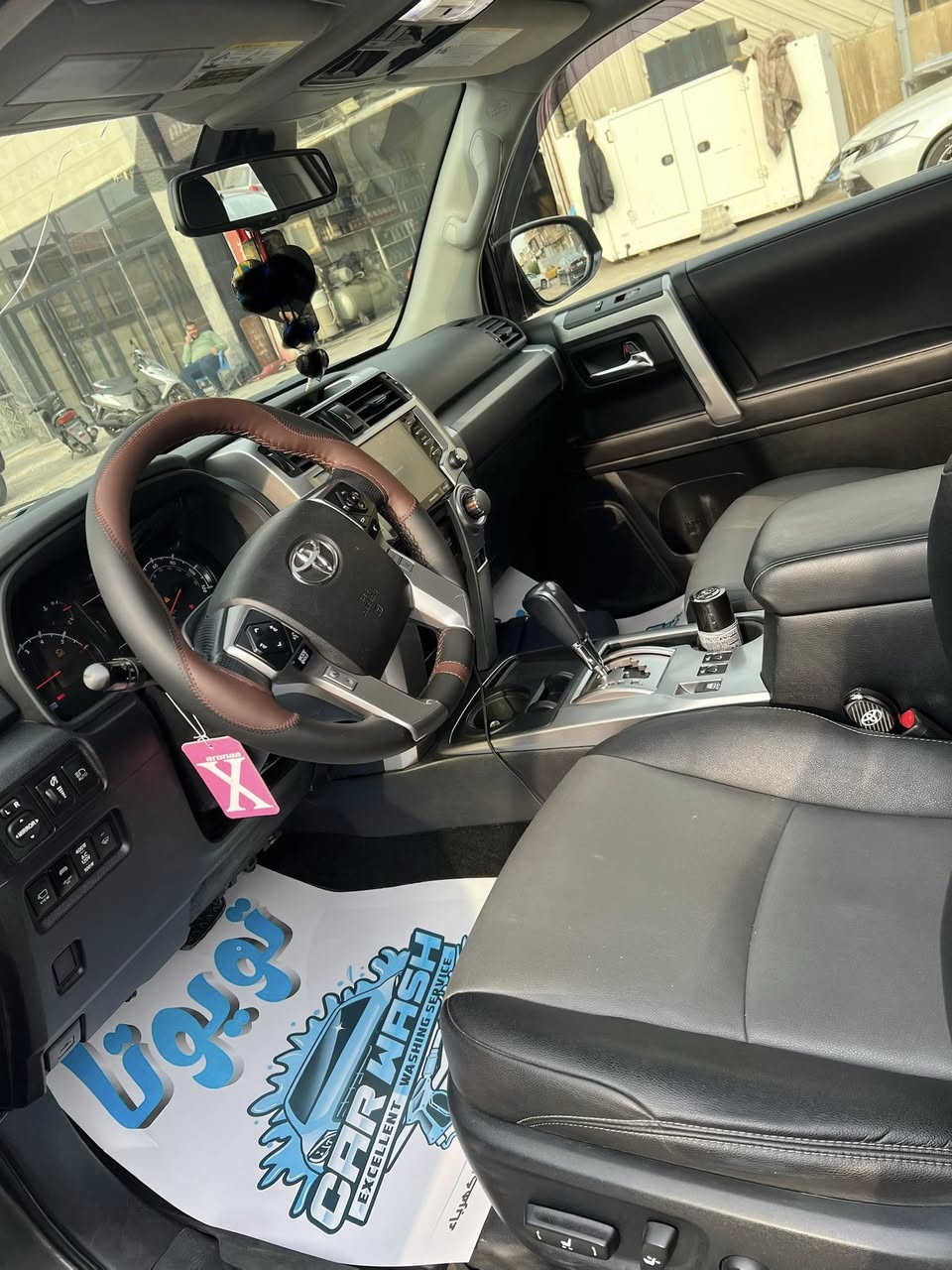 السلام عليكم
تيوتا فور رنر 2023  sr5  premium 

ماشي 42 مايل

2wd 

رقم بغداد 

حادث امريكا مرفق ضمن  الصور مصبوغ جاملغ وبنيد راديتر التبريد ما مبدله نفسها البلاد  

السياره اخذتها اني رقمتها. عليها كت كامل trd. مثل ما موضوح بالصور معلين السياره 4انج ونص  الكت كامل من امريكايعني شغل امريكا وتكدر تدخل وتشوف الصور بعدها بالمزاد نفس الي موجود حاليا 

فول مواصفات خمسه راكب 

مكاني اليرموك *********** 

السعر 31.5 $
