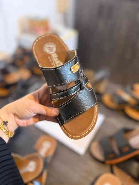 #جديدنا وصل ❤️
شحاطات رجالي طبي مخيط درجه أولى

قياسات من 40الى 45 
سعر بلاش 7000الف

الحجز ولستفسار واتساب فقط 📞📞 

***********

العنوان ميسان الدبيسات قريب المجسر 🌷 🌷
#توصيل جميع المحافصات 🚗 🚗

#ازياء الملكه ❤️ ❤️
