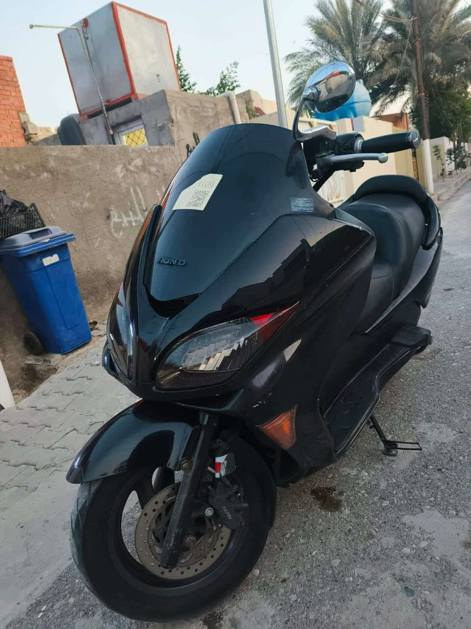 للبيع فورزه صفر9
مثل ماموضح بصوره مابيها أي نقص 
مكفوله من سرقه من عشاير اوراق كامله 
سعر مليون بيها  مجال مكاني بغداد الزعفرانيه 

للاستفسار اكثر ***********
