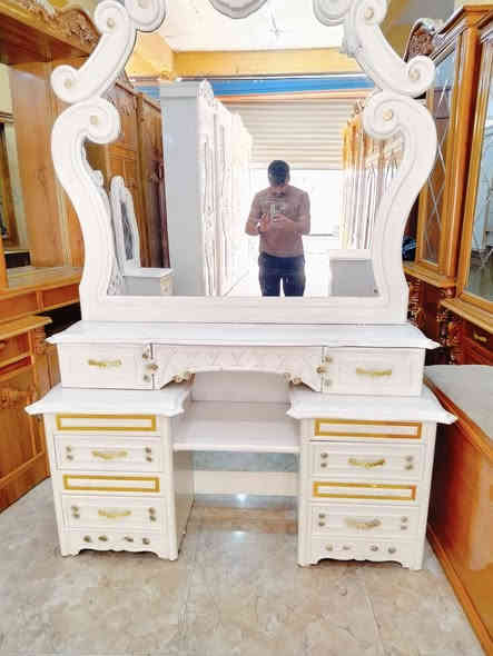 السلام عليكم غرفه مستخدمه عنوان واسط العزيزيه شارع*********** التربيه سعر مليون 150
