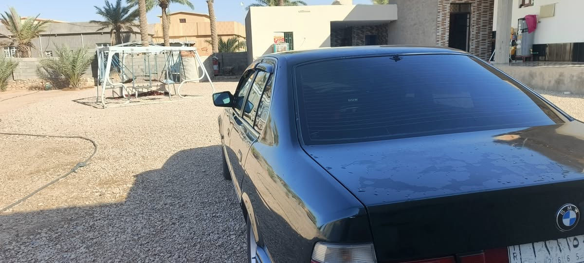سلام عليكم بي ام موديل 1994رقم انبار محرك 525السعر 55ورقه 6سلندر تراهم مراوس مكان الانبار رمادي ***********
