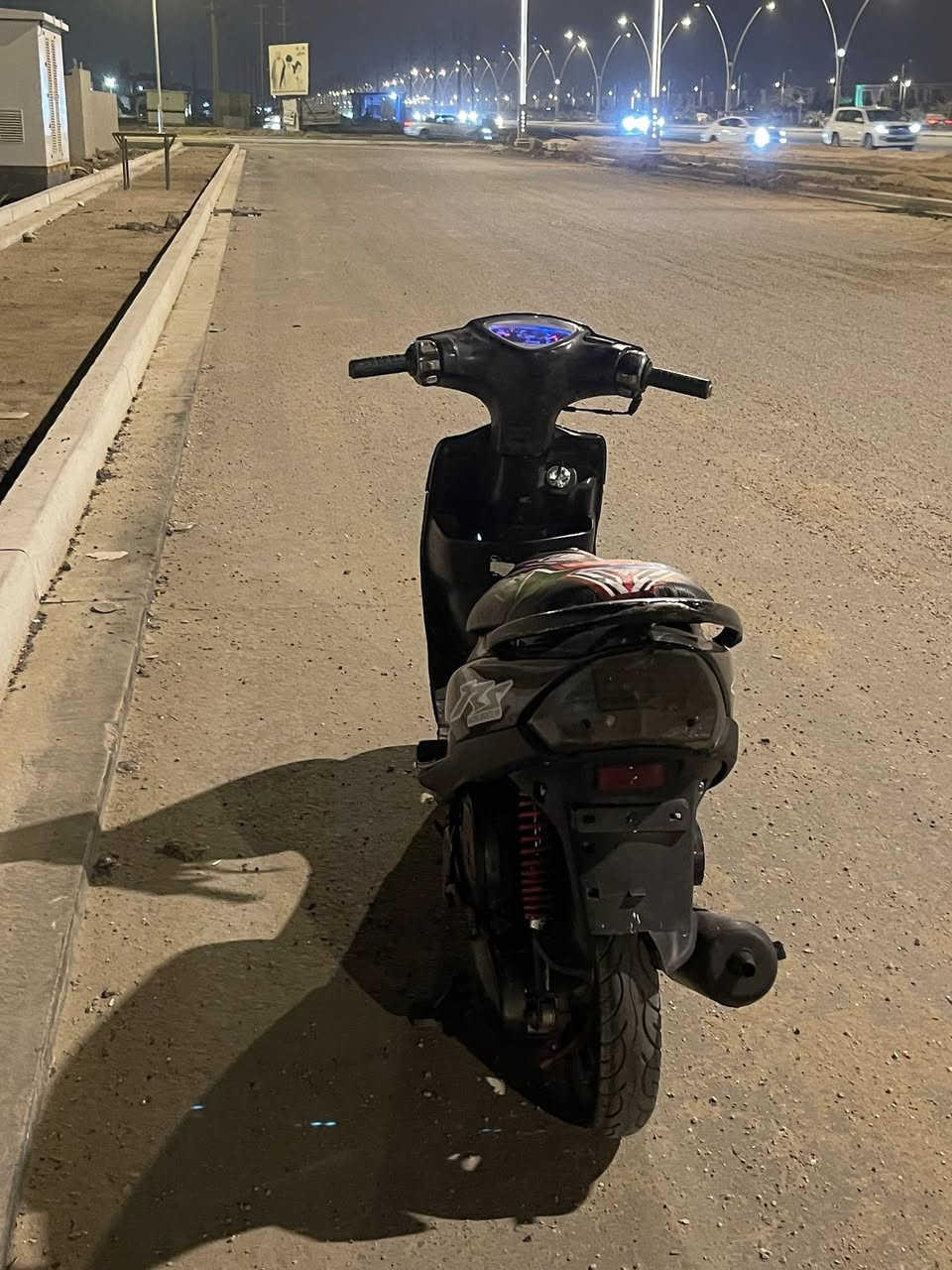 سلام عليكم ماكس عدله للبيع مكينه مفتوحه مبدل ولف بس خرسه ورزنه وكهربائيات سلف سكن اشاير كلشي شغال السعر 650 مكاني تنومه رقمي ***********
