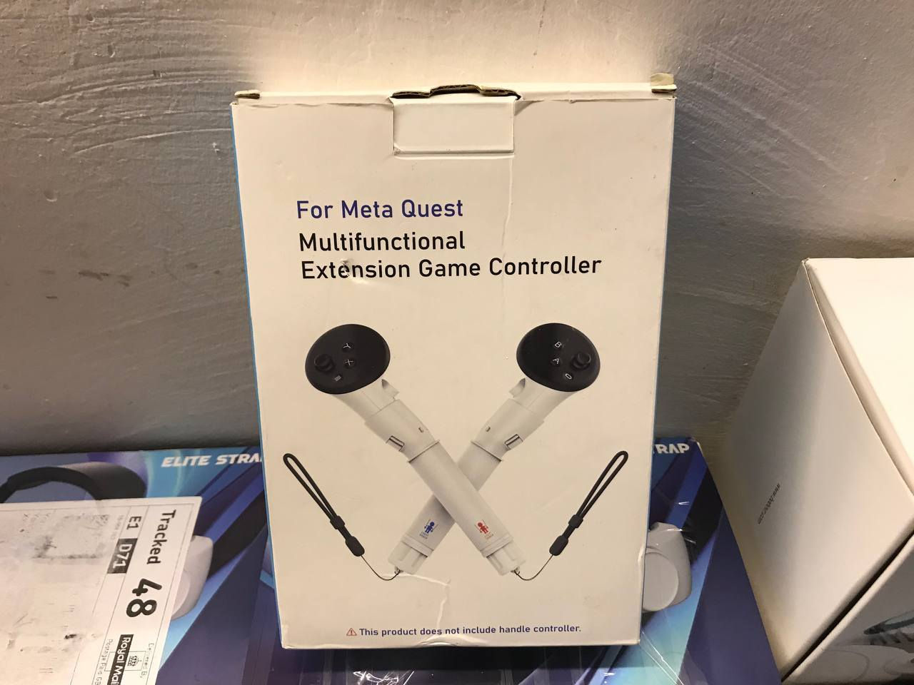 ملحقات vr
- سترابات كويست ٣ و ٣س
كلش مرتبات و بطارية مرتبة
سعر 20

- كفرات :
_كفر لعبة Beat saber الحمرة
أشهر لعبة vr سعر كفر 15

_كفر شامل ( بيسبول - تنس - Beat saber - و بعد كم لعبة) سعر 25

_ كفرات كامله ل جهاز كويست ٣ لون اسود يشمل ( كفرات ل يدات 2 - كفر جلاتين امامي ل جهاز - كفر جلاتين ل وسادة يمنع العرق و يحمي الاسفنج - كفرات ل الكير ٢ - كمامات حماية بشرة كمية كبيرة - لزكات زجاج حماية ل حساسات أمامية و كاميرات)
كل هذول ب سعر 25 الف

 - بطاريات B2 صالحة مع سترابات M3 pro و M2 pro
سعر بطارية مع قاعدة 10 الف و إذا بطاريتين مع قاعدة 15 الف

جويستك كويست 2 تك ايمن نسخة ميتا مو نسخة اوكلس قديمه نضافة 1000% جديدة السعر 50 الف

و موجود خدمة تحميل العاب شكو لعبة ب بالك تنزل ب جهاز إذا تريد تفاصيل راسلني عن خدمة العاب

راسلني و تدلل موجود توصيل جميع محافضات العراق

***********
