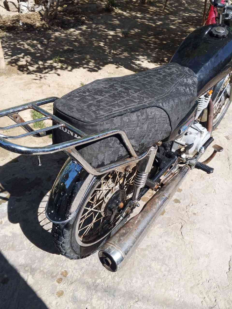 سلام عليكم
للبيع كلك تشتغل هندر واحد مكفولة من سرقة سعر250 غراضهة نصهة جديدة  مكان كربلاء للستفسار ***********
