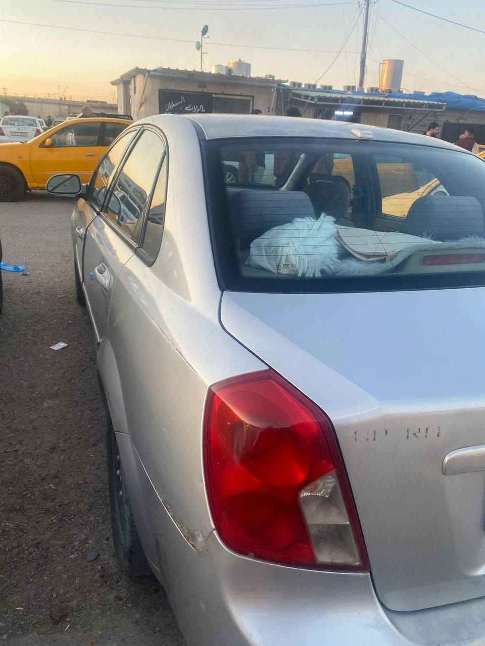 اوبتر موديل 2008 ضرر فقط باب سايق خلفي صبغ صدر جديد تبريد كير محرك بشرط بسمي شرط تحويل رقم إنكليزي سليمانية ماشي ١٣٠الف 
بطاقه بانزين موجود
***********     سعره 75  بي مجال
