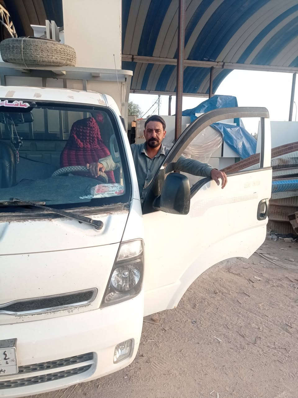 نقل الاثاث لعام في نجف وخارجه معه كادر عمال اللتواصل ***********
