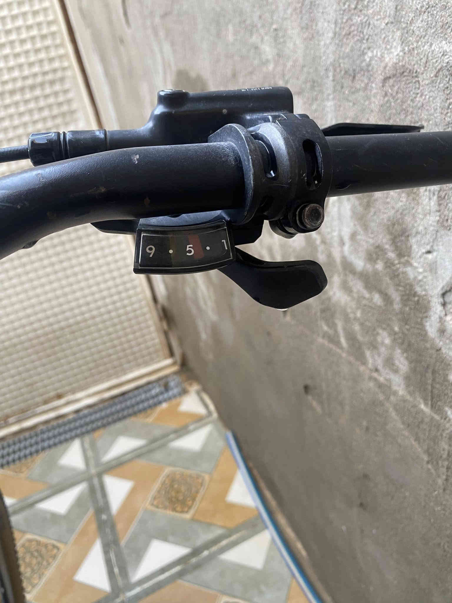 دراجة ماركا ايزيل حجم 29. للبيع بسعر 150 الف 
رجاءا فقط الشراي يتواصل عبر الرقم ***********
