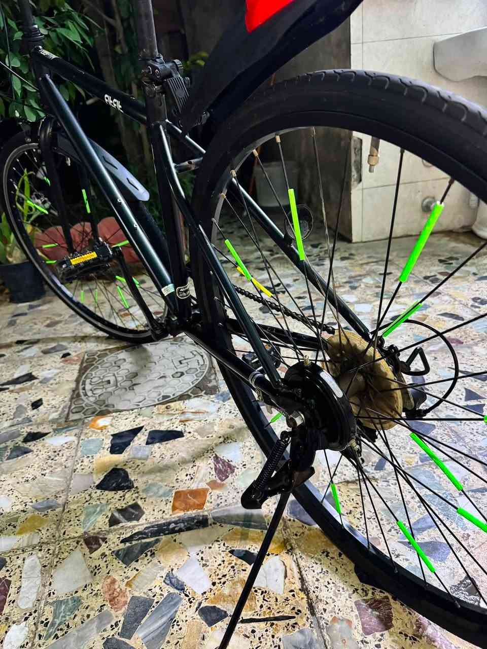النظافه ٩٩٪؜ ✅كامله من الويل للويل🔥🔥
🔵بايسكل c700🚴🏻‍♀️الحجم28 فريم L 

🔵 نظام البايك سستم SHIMANO✅ بلكامل 

🔵 جاملغات أصلية+ سرج طبي للمسافات🚵🏻‍♂️

🔵تايرات نوع KENDA تتحمل اوزان الى 110KG 

🔵لامينوس اضائه بلويل الأمامي والخلفي💡

🟡القطعه كامله شرط تونسك✅وبسعر جداً مناسب

🟡📌السعر ١٥٠ الف قفل🔥🔥🔥مكاني بغداد 

☎️رقمي    ***********
