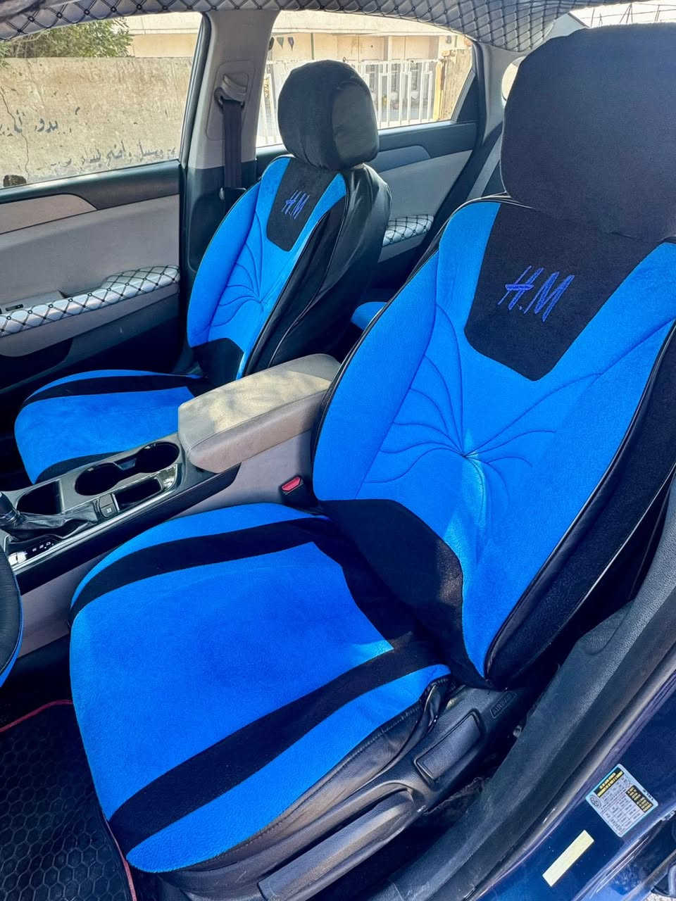 سلام عليكم للبيع والمراوس حسب القناعه سوناتا رقم بغداد باسمي كفاله ماعدا جاملغ وباب وشويه بالحافه مال القماره وسياره جديده كلش مانقصه شي 
الاستفسار اكثر الاتصال برقم ***********
