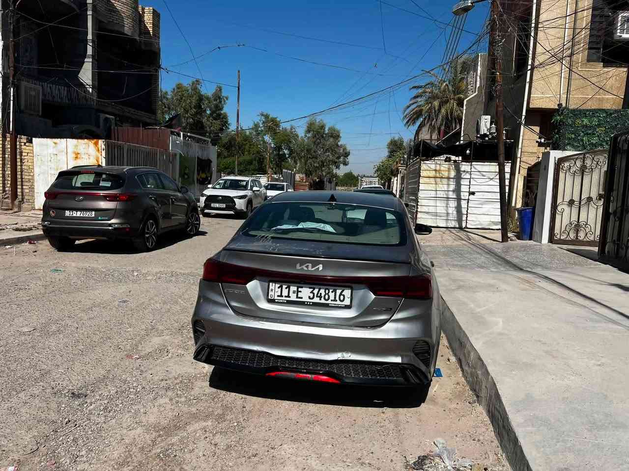 كيا فورتي gt line 2022
رصاصي محرك 2000 دوش

وارد امريكي

حادثها جنطة فقط ومتصلحه بدون تبديل 

وبيها بارد وصبغ بالباب الخلفي هنا بالعراق

بصمة تشغيل مع بصمة ابواب تشغيل عن بعد

صور الحادث موجودة

سلايد روف 

 سايد بريك دكمه + اوتو هولد 

توقف امامي + خلفي ذاتي 

اشارة بالمري + نقطة عمياء+ حساس اطارات 

قيادة شبه ذاتية  + كروز تثبيت السرعة + تحديد المسار 

كشنات جلد مع بصمة GT line مع تطريز 

ستيرن رياضي حرف (D) مختوم Gt line

لايت لد  مع لد نهاري 

 ثلاث وضعيات قيادة (نورمل + سمارت + سبورت)

شاشة كبيرة  10 انج + كامره خلفية دواره

السعر 153 ورقة

***********
