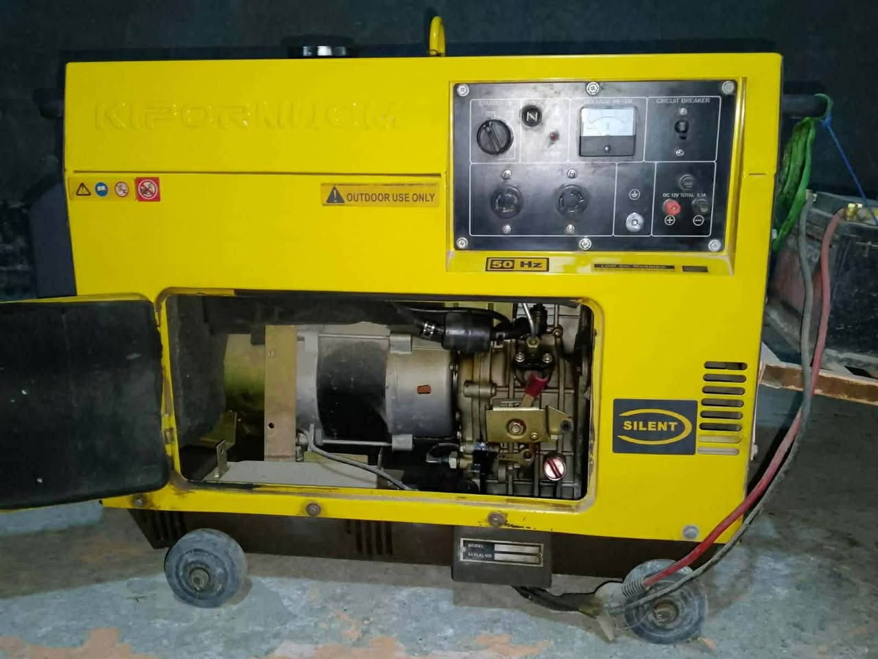 السلام عليكم ورحمة الله وبركاته من رخصة الأدمن المحترم مولد كيبور 5كيفي جدٱ نضيف  مشتغل موسم واحد فقط المولد كاز نضافه 100 💯 شادله باتري مال سايبه معروض للبيع سعرها 600بيها مجال مكانها بابل ناحية الأمام 
الأتصال ***********
***********
