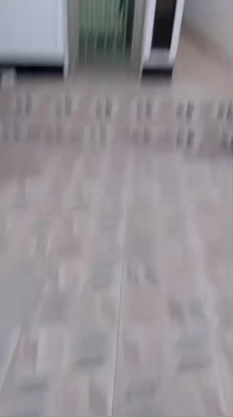 بيت مجمع اليرموك  بيع نقد تحويل مباشر
بيت طابق واحد كامل جاهز للسكن صحيات خارج وداخل غرفتين وصاله وستقبال ومطبخ ونظام ترك مساحه ٢٠٠م طابو صرف تحويل مباشر بسعر معقول  شارع ١٠   مكان المجمع ٦كيلو خلف القياده 
مكتب كريم العبيدي 
***********
