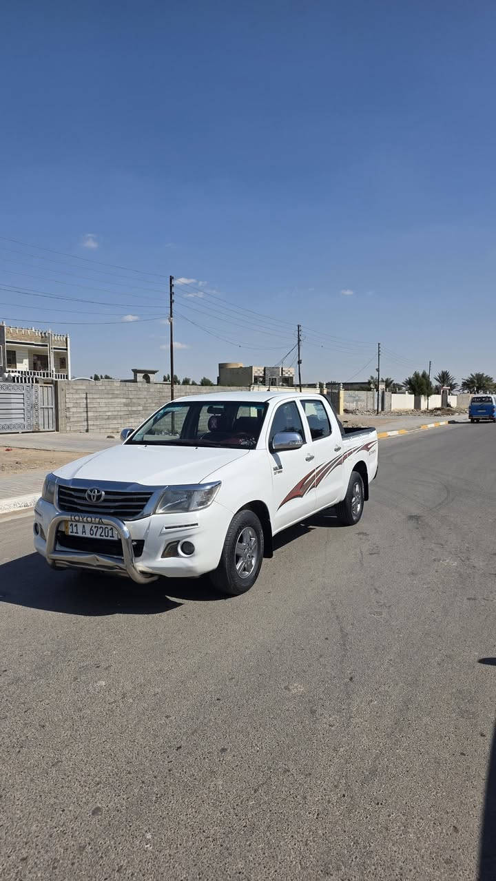 سلام عليكم عندي سياره البيع موديل 2014 رقم بغداد شاصي 19 سياره مكفوله عفاله عامه كير وتماتيك عنوان بغداد ولشراي يتصل عى رقم ***********
