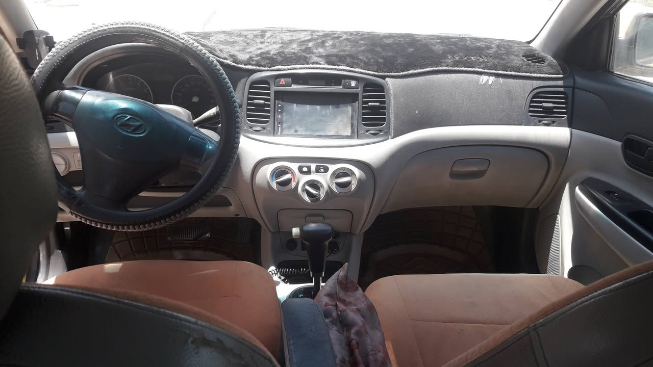 السلام عليكم اخوان عندي اكسنت للبيع مديل ٢٠٠٩ خليجي بيه خياسات بل ذيول  ومكينته تنقص بدون لادخان ولانفغ سنويه صاقطه من شهر الواحد سعر ٦٨ اليحب يتواصل هاذ رقمي ***********
