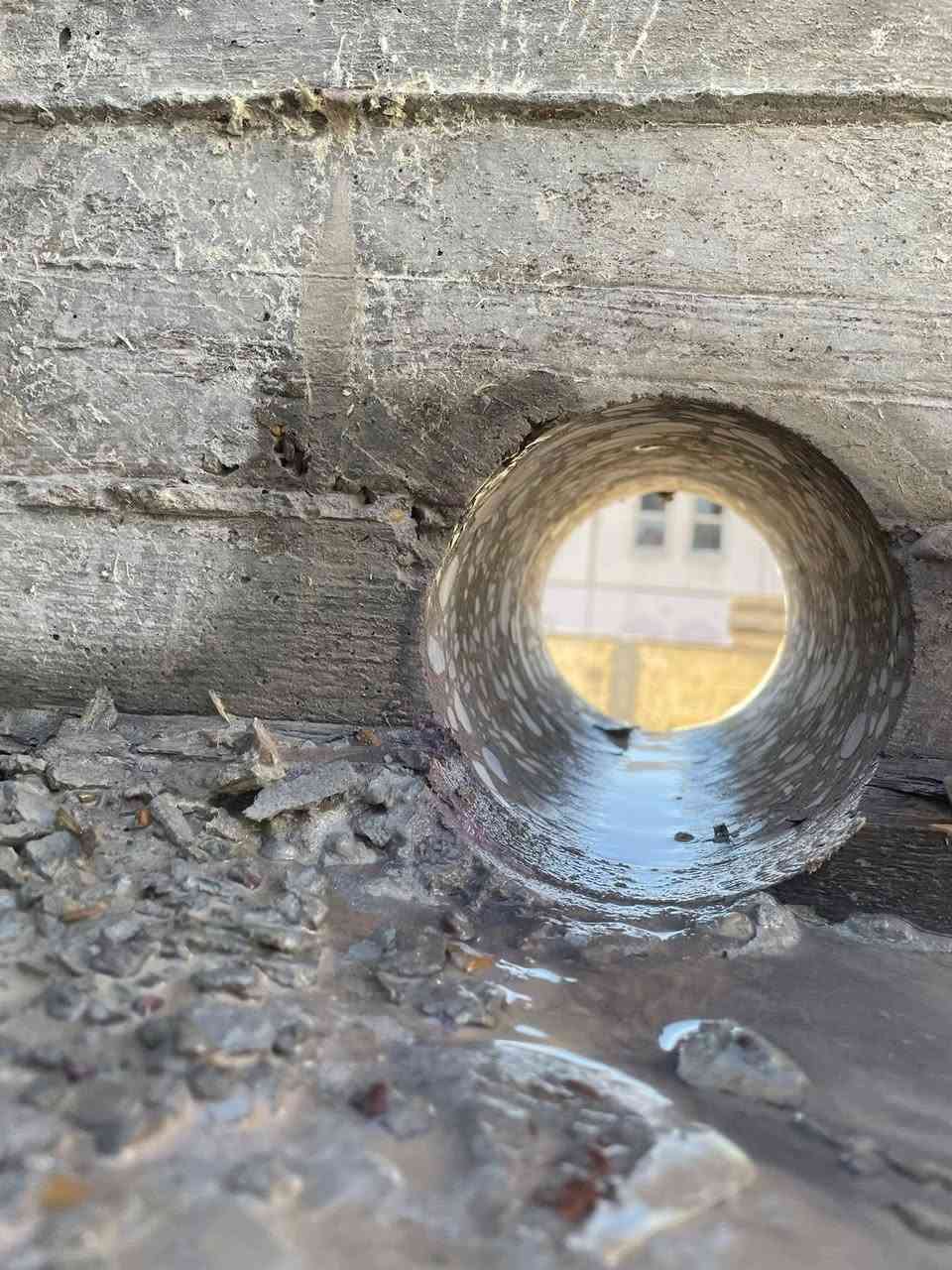 🎉  عرض خاص من خدمات أبو حسين لقص وثقب الكونكريت 🎉
🚀 لأصحاب المهن (السباكين، الكهربائين، أصحاب الورش، المقاولين)

وحتى أصحاب البيوت اللي عدهم شغل يحتاج دقة وثقة…

قدّمنا لكم عرض خاص ولمدة محدودة على ثقب وقص الكونكريت بأحدث جهاز كور بدون اهتزاز وبأفضل الأسعار.

🔧 العرض يشمل:

 • خصم خاص لأصحاب المهن على كثرة الفتحات

 • أسعار مخفّضة لأصحاب البيوت إذا كان الشغل أكثر من فتحتين

 • تنفيذ سريع ونظيف بدون تكسير زايد

 • متوفر ثقب بقياسات: 4 إنج و 3 إنج

📍 أماكن الخدمة:

 • بغداد: نوصلك لأي منطقة

 • المحافظات: الخدمة متاحة إذا عدد الفتحات أكثر من 5

💥 استفادوا من العرض قبل ما ينتهي!

📞 للحجز والاستفسار:

***********

خدمة مضمونـة… وسعر يناسبك…
