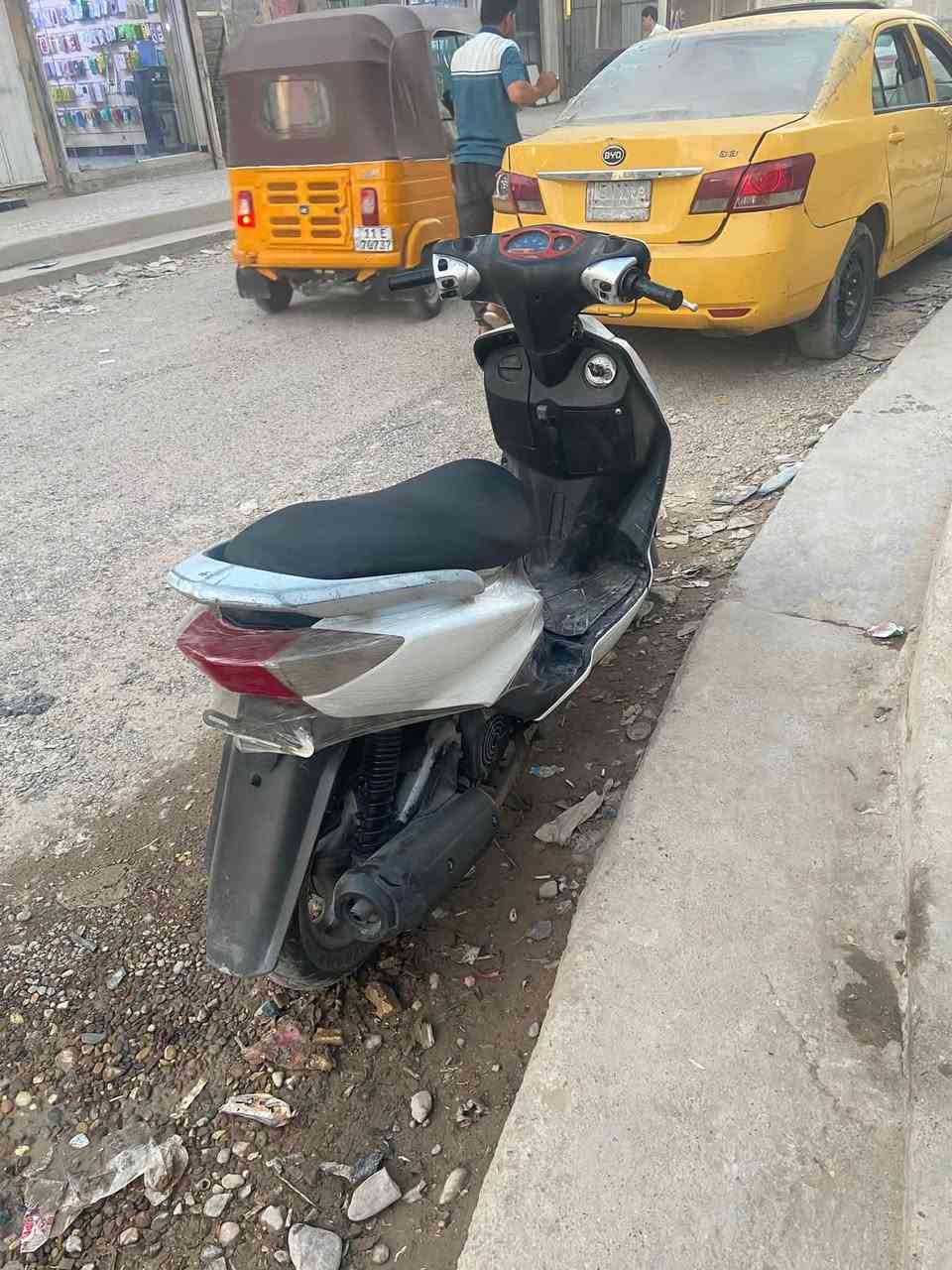 السلام عليكم سكنس نثيه 110 ياباني الدراجه كامله ما عوزها شي السعر 350وبيها مجال عنواني بغداد البلديات..خاص مفتوح


**إذا كنت صاحب هذا الإعلان وتريد حذفه لأي سبب، رجاءا أرسل رسالة إلى الدعم الفني**