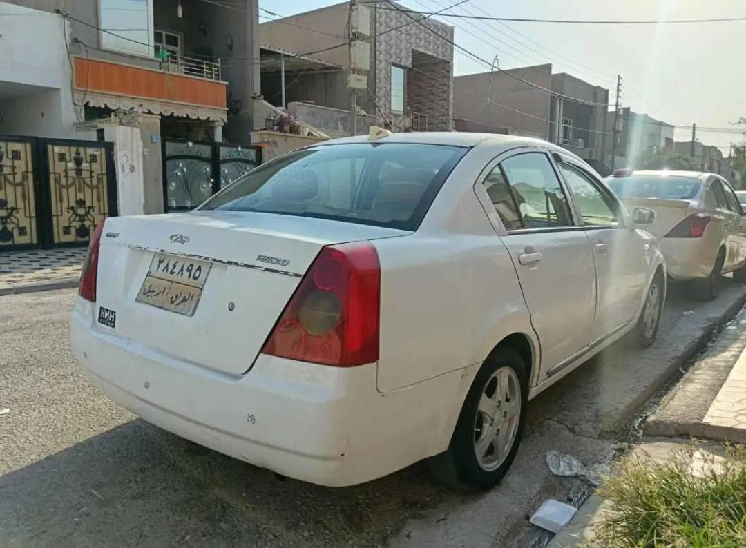 شێری ئەی5 مۆدێل 2013  فول مواصفات تەنها سڵایت نیە گێڕ تۆماتیک جام کارەبا ئاوێنە کارەبا تەبرید مەرکەزی ویلکەب  یەک دینار مەسروفی نیە گێڕ مەکینە کارەبایی بڕانەوە بەناوکردن بەشەرت  چوار پارچەی سبوغە پێشی کەپسە پشتی جەمپێکی خەفیفی هەیە 310 هەزار غەرامەی لەسەرە دوای مامەڵە بۆتی دەگێڕمەوە سعری 45 وەقەو مەجال
 شوێن هەولێر ژ.م  *********** واتسئاپ لەسەر هەمان ژمارەیە أربيل, العراق
