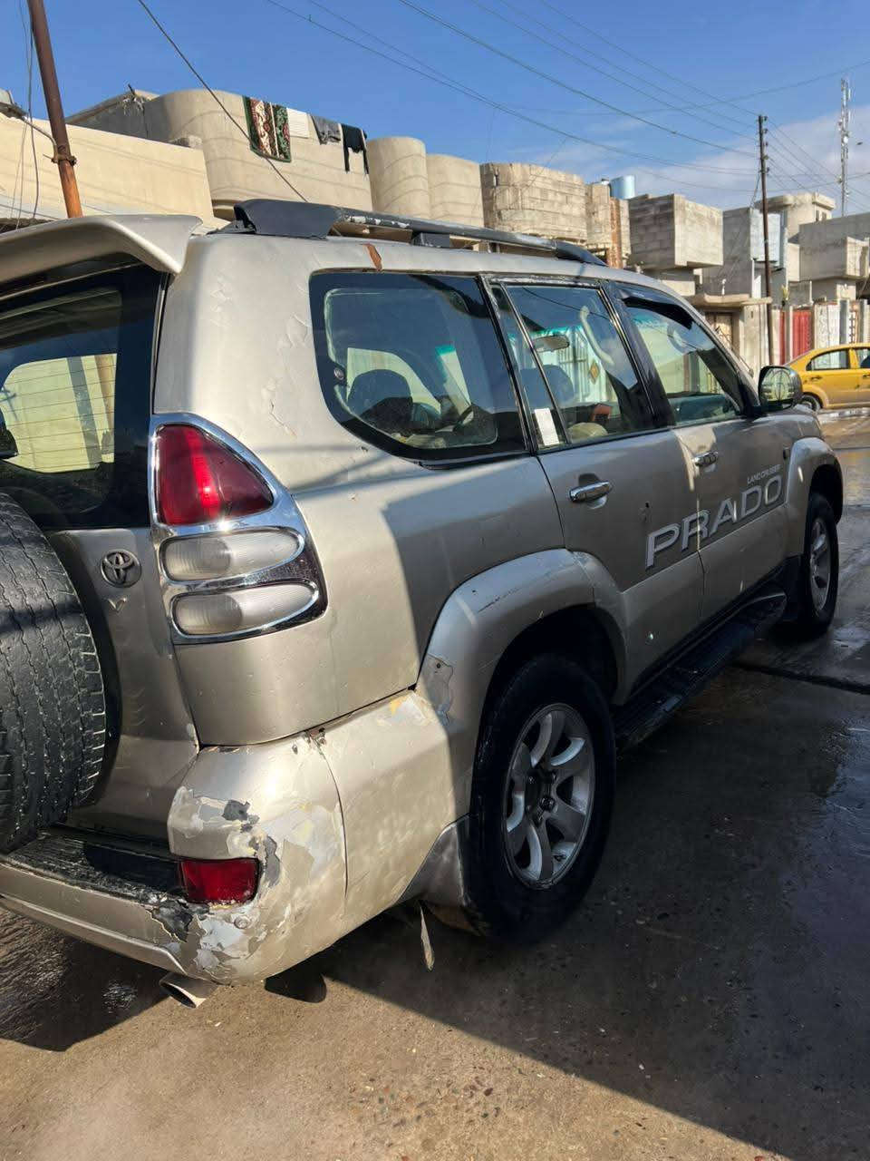 السعر 78 وبيها مجال مكاني موصل 
برادو 2006 v6 سلندر 
رقم دولي مميز تحويل وين ماتريد
تاكيه ع صفحه صبغ عام 
داخل صاج شاشه بلازمه
دبل تانك
ي بانزين بلادي 
منضومة غاز بيها
كشنات كهربائي وهيترات تدفئه
محرك وكير نضاف 
قفل مركزي
طخم امامي جديد 
بور جديد  
سياره يعوزها مصرف
سعرها78وبيها مجال 
استفتسار ***********
