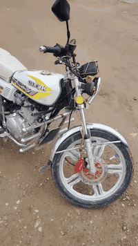 دراجة يراني سيفان موديل 2023 للبيع مكفولة من كلشي السعر 650 وبيه مجال الطيبين عنوان شهربان تفظل خاص و هاذة رقمي ***********
