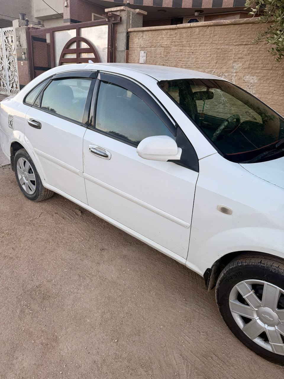 شفروليت اوبترا ... موديل ٢٠٠٧ وارد خليجي  
سياره جاهزه مكينه و كير و تبريد 
بيها كم قطعه صبغ (ابيع حزام ) ... 
رقم كربلاء  قريب ع المميز تحويل مباشر. ... 
مكان السياره كربلاء فقط بيع السعر 63 ورقه قابله للتفاوض 
مكلف بالنشر اتصل ب صاحبها وتفاهم ويا يوجد واتساب 
***********
